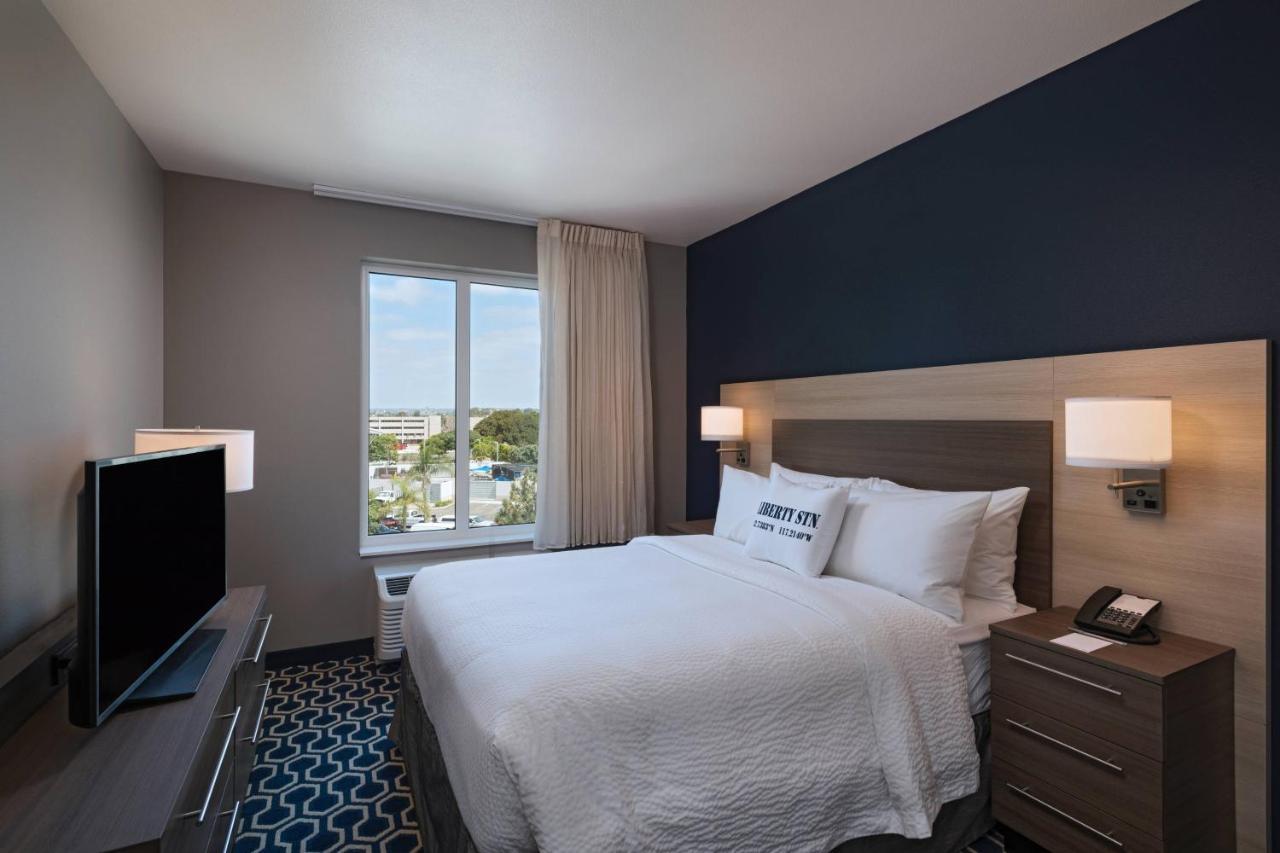 Towneplace Suites By Marriott San Diego Airport/Liberty Station Екстер'єр фото