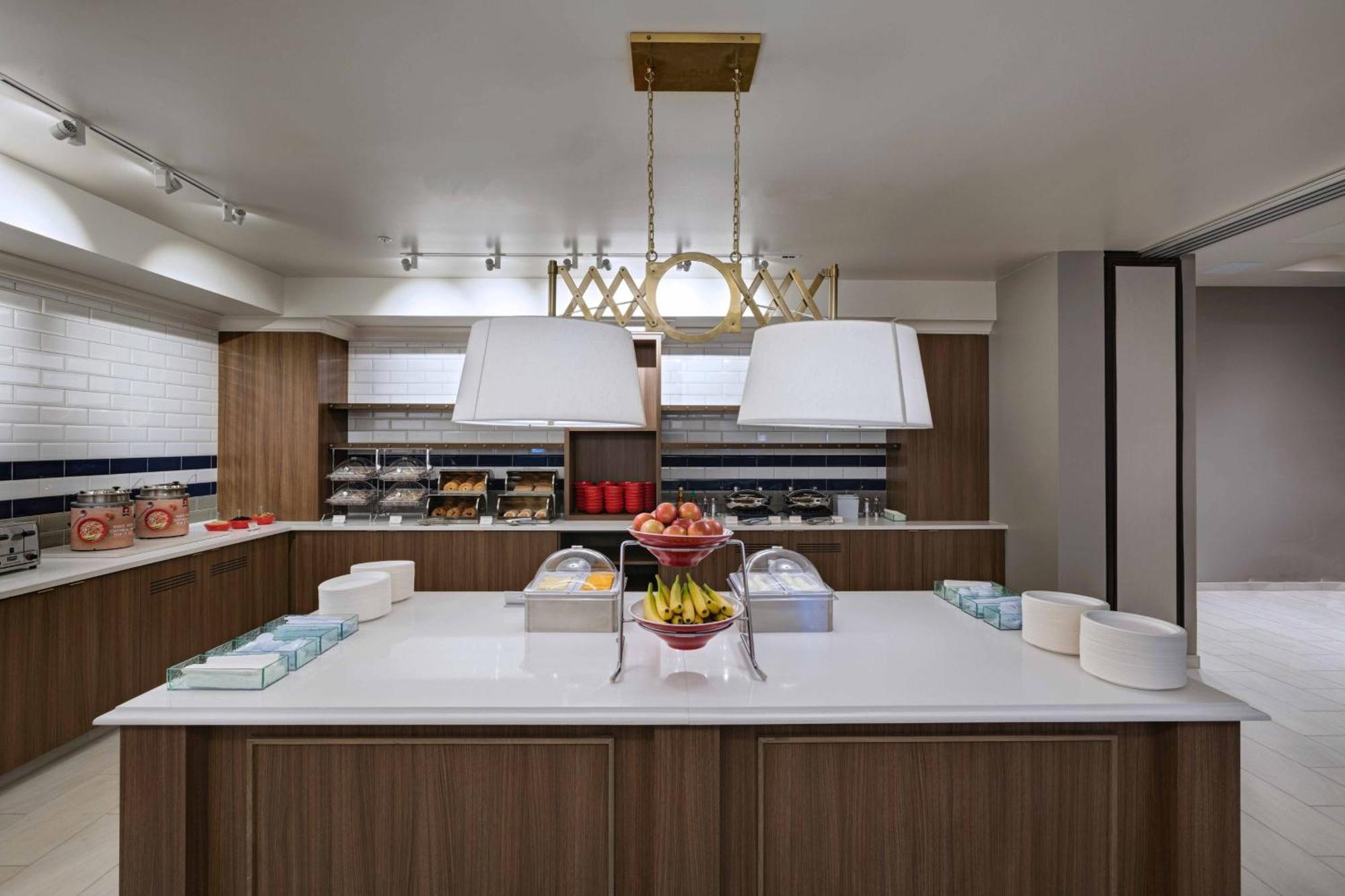 Towneplace Suites By Marriott San Diego Airport/Liberty Station Екстер'єр фото
