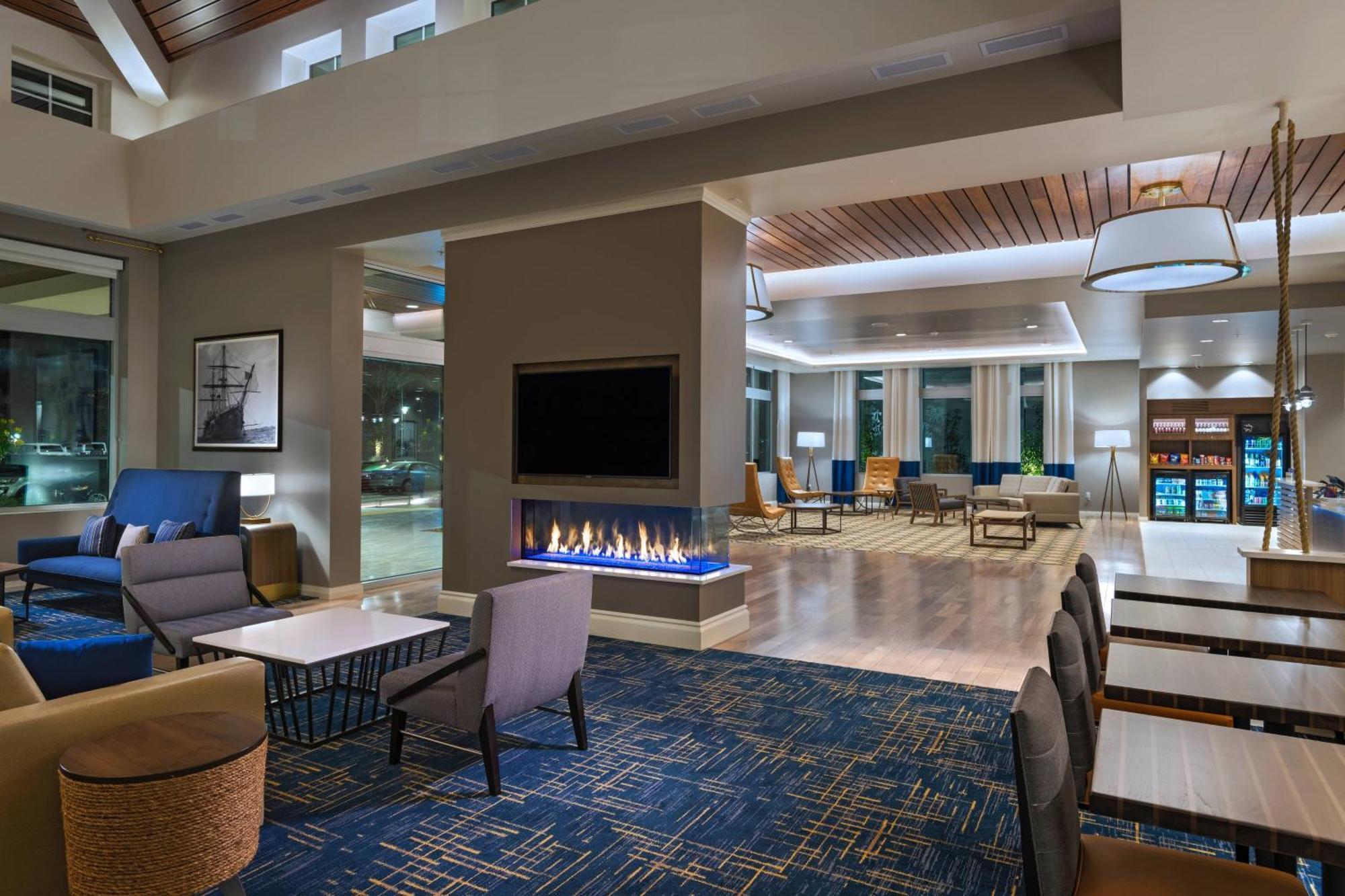 Towneplace Suites By Marriott San Diego Airport/Liberty Station Екстер'єр фото