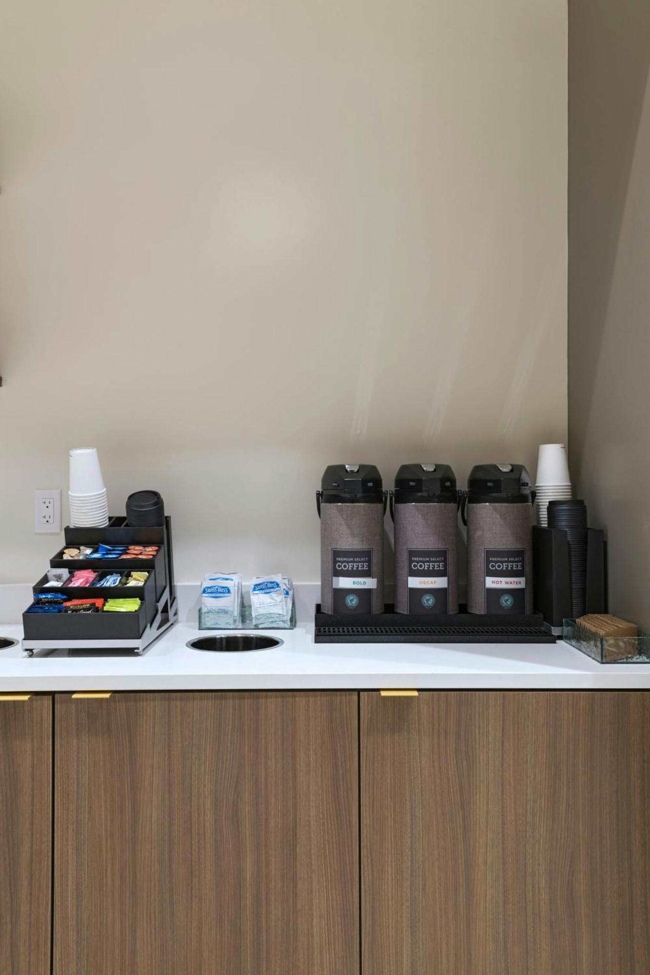 Towneplace Suites By Marriott San Diego Airport/Liberty Station Екстер'єр фото