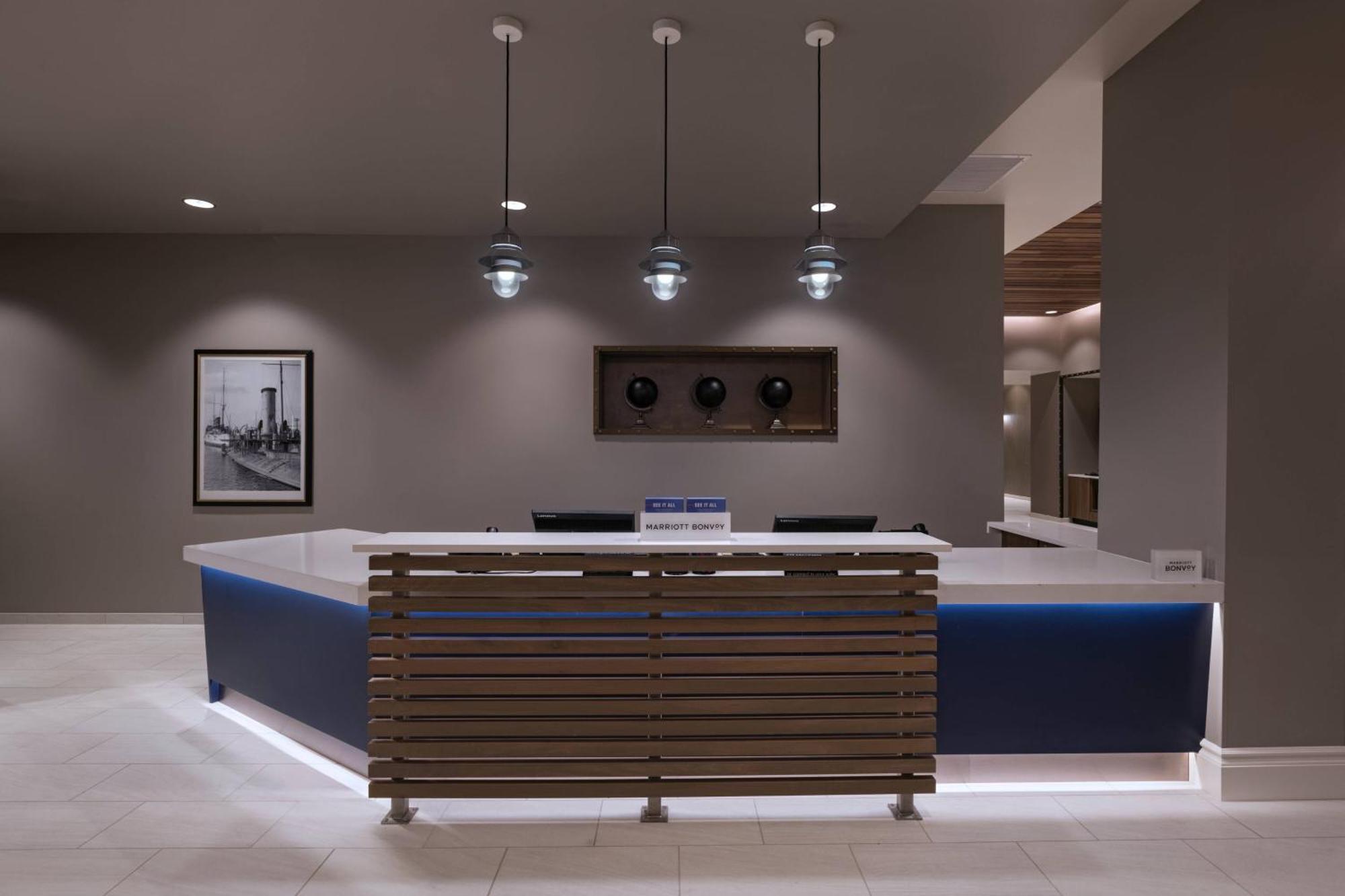Towneplace Suites By Marriott San Diego Airport/Liberty Station Екстер'єр фото
