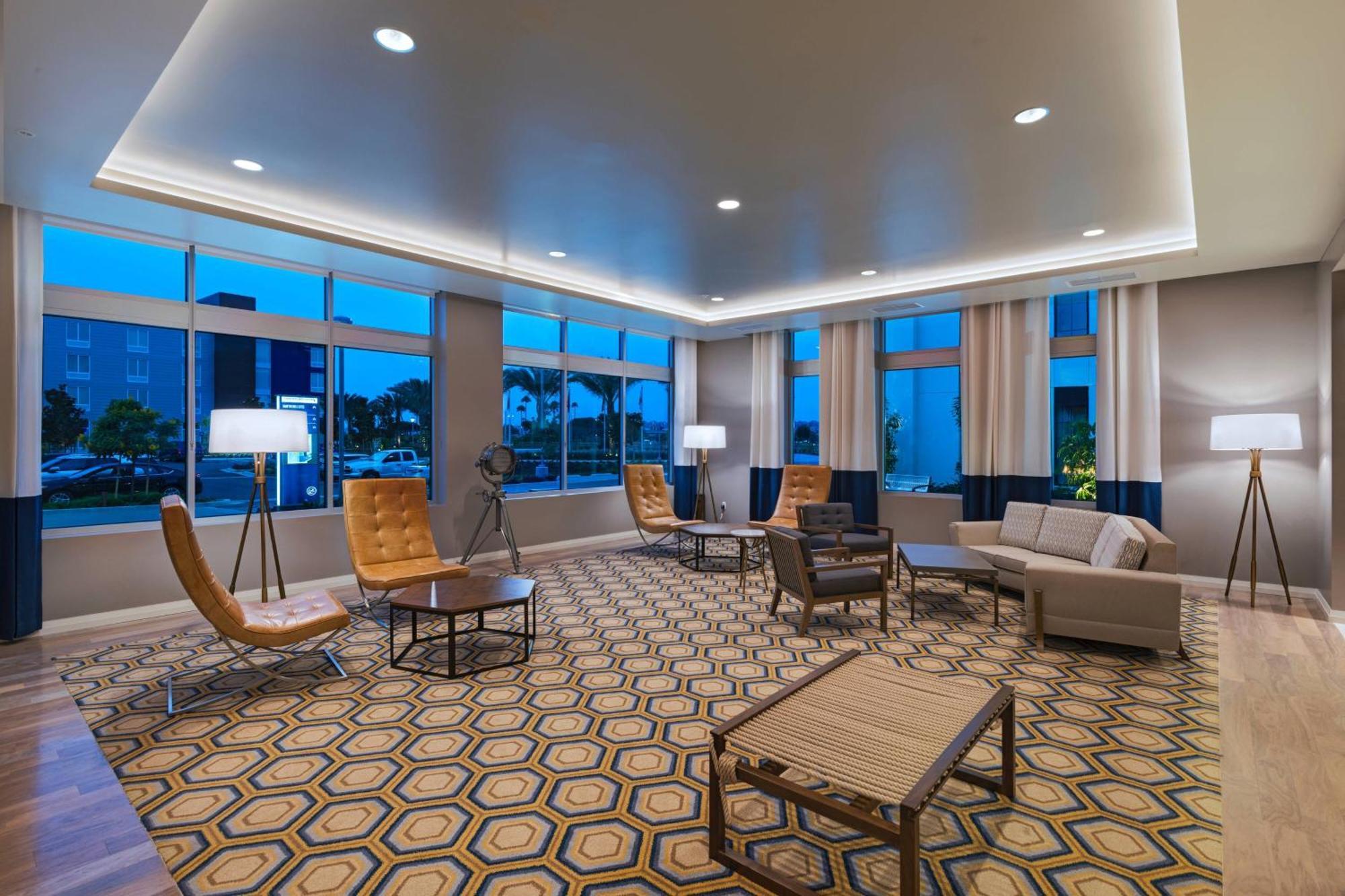 Towneplace Suites By Marriott San Diego Airport/Liberty Station Екстер'єр фото